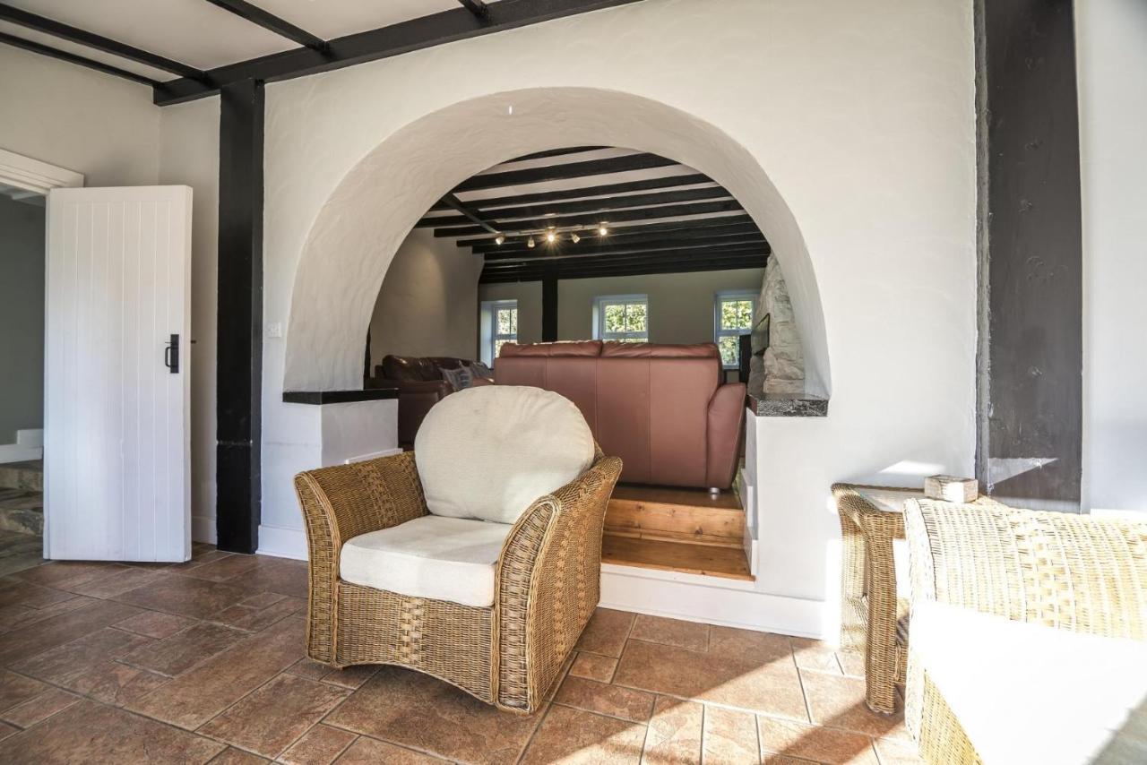 Barn Conversion - Hot Tub - Penally - Tenby Extérieur photo